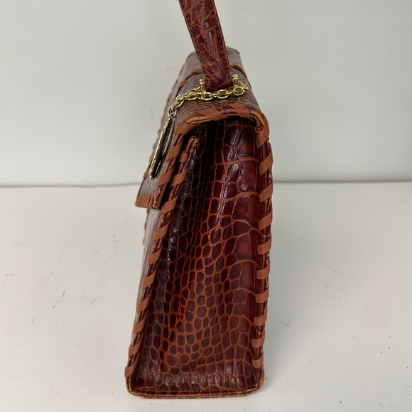 Yves Saint Laurent Vintage Classic Bag - Picture 2 of 16